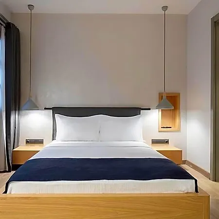 Hotel Mellow Blue
